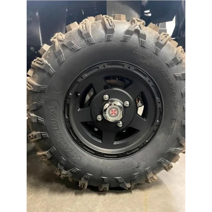 Квадроцикл полноприводный Baltmotors Striker 700 EFI