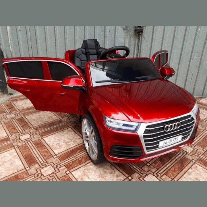 Детский электромобиль AUDI Q5 LUX Красный