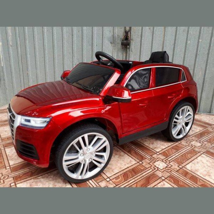Детский электромобиль AUDI Q5 LUX Красный